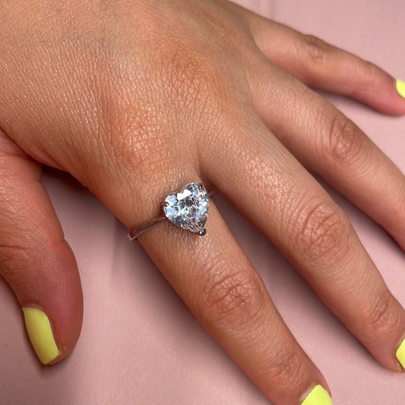 Silver with white Heart crystal Ring Size 9.75 - Picture 2 of 4